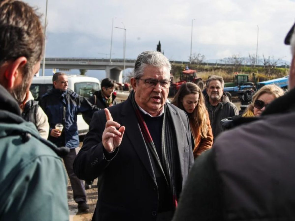 KKE: Στήριξη στα μπλόκα απέναντι στις κυβερνητικές προσπάθειες «διάσπασης» των αγροτών