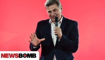T&alpha; &alpha;&pi;ό&nu;&epsilon;&rho;&alpha; &tau;&eta;&sigmaf; &delta;&iota;&alpha;&gamma;&rho;&alpha;&phi;ή&sigmaf; &Phi;&alpha;&rho;&alpha;&nu;&tau;&omicron;ύ&rho;&eta; &ndash; H &epsilon;&pi;ό&mu;&epsilon;&nu;&eta; &mu;έ&rho;&alpha; &tau;&eta;&sigmaf; &epsilon;&upsilon;&rho;&omega;&kappa;&omicron;&iota;&nu;&omicron;&beta;&omicron;&upsilon;&lambda;&epsilon;&upsilon;&tau;&iota;&kappa;ή&sigmaf; &omicron;&mu;ά&delta;&alpha;&sigmaf; &tau;&omicron;&upsilon; &Sigma;&Upsilon;&Rho;&Iota;&Zeta;&Alpha;