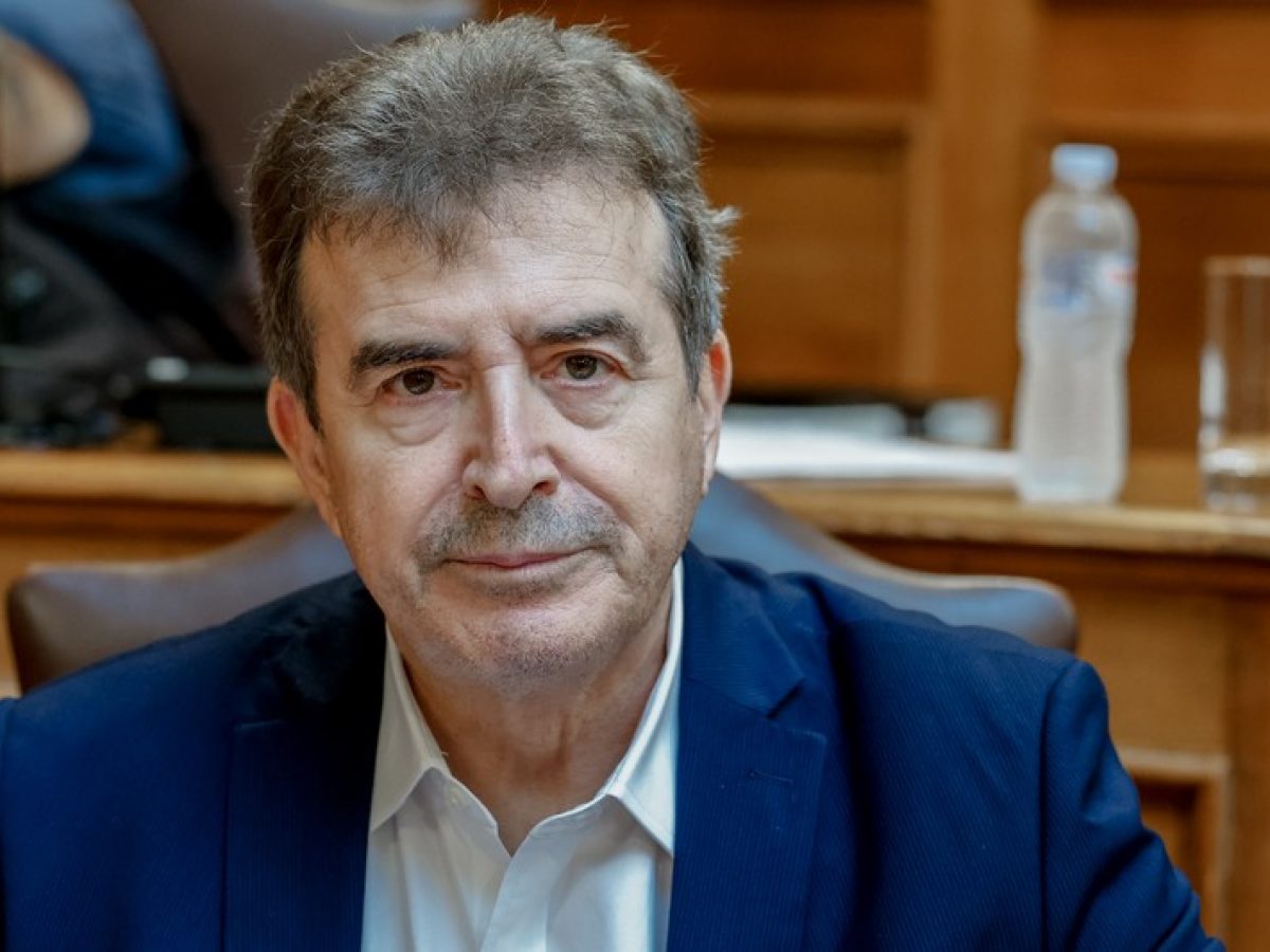 Χρυσοχοΐδης: Δεν δικαιολογείται από εδώ και πέρα η συνέχιση των αγροτικών μπλόκων