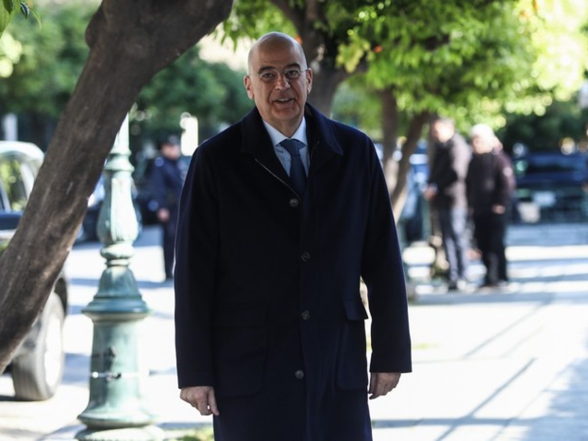 Δένδιας για χορηγίες: Οι δυνάμενοι Έλληνες μπορούν να προσφέρουν στη δημιουργία ισχυρών Ε.Δ.