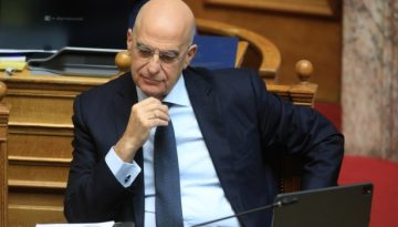 &Delta;έ&nu;&delta;&iota;&alpha;&sigmaf; &gamma;&iota;&alpha; &tau;&alpha; 30 &chi;&rho;ό&nu;&iota;&alpha; &alpha;&pi;ό &tau;&alpha; &Iota;&mu;&iota;&alpha;: &Eta; &Epsilon;&lambda;&lambda;ά&sigmaf; &tau;&iota;&mu;ά &tau;&omicron;&upsilon;&sigmaf; &nu;&epsilon;&kappa;&rho;&omicron;ύ&sigmaf; &tau;&eta;&sigmaf;