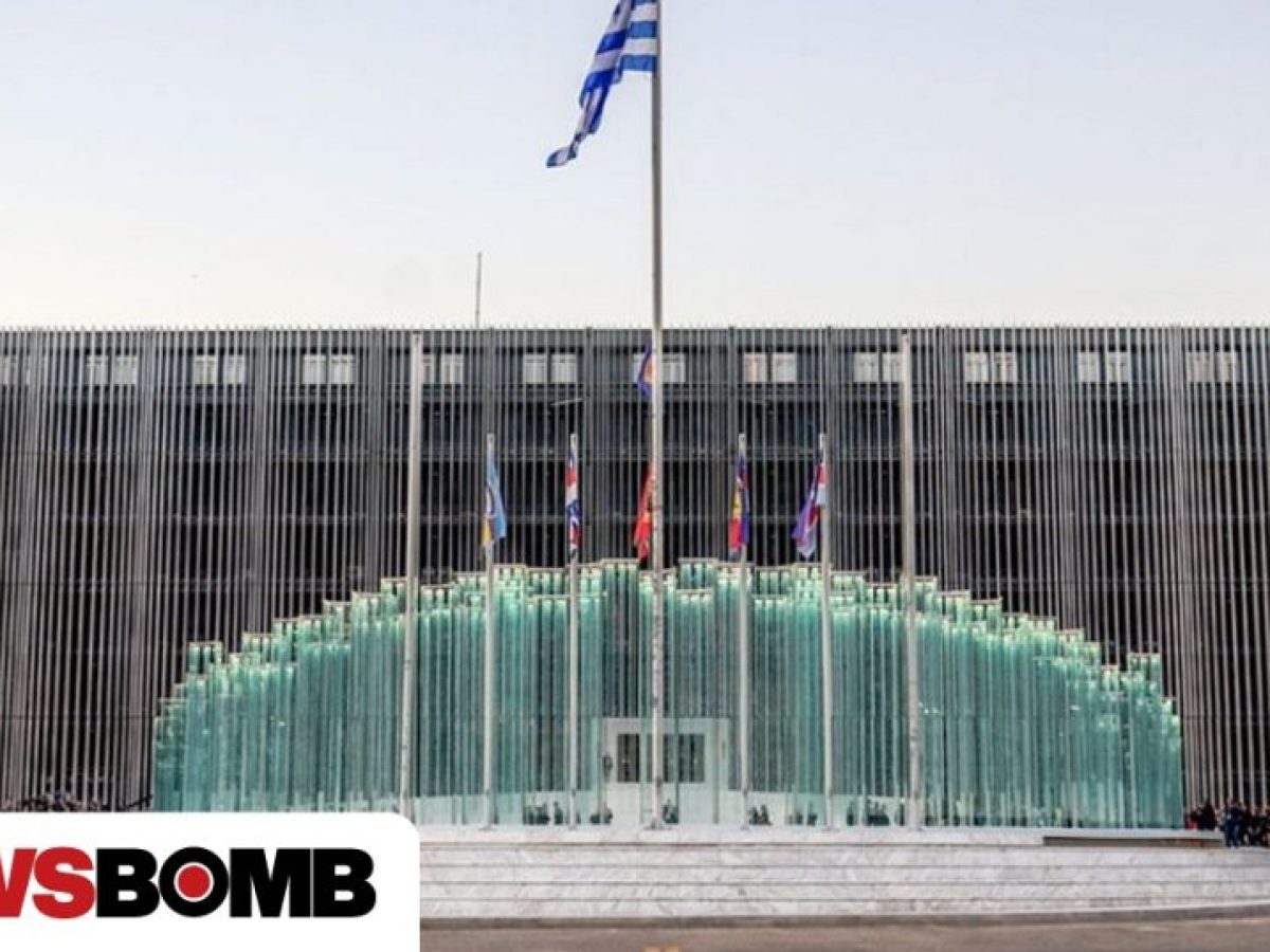 Διαψεύδει το ΥΠΕΘΑ την πώληση κτηρίου στην Κλαυθμώνος που ανήκει στο Πολεμικό Ναυτικό