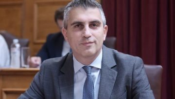 &Delta;ή&mu;&alpha;&sigmaf; &gamma;&iota;&alpha; &tau;&omicron; &mu;&pi;&lambda;&alpha;&kappa; ά&omicron;&upsilon;&tau; &sigma;&tau;&omicron; FIR &Alpha;&theta;&eta;&nu;ώ&nu;: &laquo;&Kappa;ά&nu;&omicron;&upsilon;&mu;&epsilon; &sigma;&upsilon;&sigma;&tau;&eta;&mu;&alpha;&tau;&iota;&kappa;ή &pi;&rho;&omicron;&sigma;&pi;ά&theta;&epsilon;&iota;&alpha; &epsilon;&pi;&iota;&tau;ά&chi;&upsilon;&nu;&sigma;&eta;&sigmaf; &tau;&omega;&nu; έ&rho;&gamma;&omega;&nu; &alpha;&epsilon;&rho;&omicron;&nu;&alpha;&upsilon;&tau;&iota;&lambda;ί&alpha;&sigmaf;&raquo;