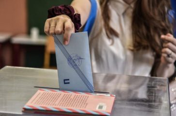 dimoskopisi-MRB-stathera-dipsifio-to