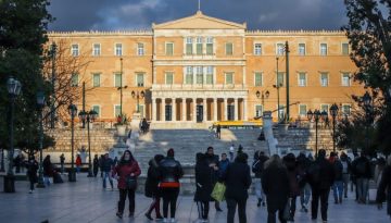 &Delta;&eta;&mu;&omicron;&sigma;&kappa;ό&pi;&eta;&sigma;&eta; RealPolls: &Alpha;&nu;έ&beta;&eta;&kappa;&alpha;&nu; &sigma;&tau;&omicron; 12,1% ό&sigma;&omicron;&iota; &theta;&alpha; &psi;ή&phi;&iota;&zeta;&alpha;&nu; &laquo;ά&lambda;&lambda;&omicron; &kappa;ό&mu;&mu;&alpha;&raquo; &ndash; &Eta; έ&kappa;&pi;&lambda;&eta;&xi;&eta; &mu;&epsilon; &Kappa;&alpha;&rho;&upsilon;&sigma;&tau;&iota;&alpha;&nu;&omicron;ύ