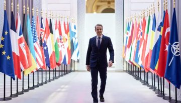 &Delta;&iota;&pi;&lambda;ό &laquo;&pi;&alpha;&rho;ά&theta;&upsilon;&rho;&omicron; &epsilon;&upsilon;&kappa;&alpha;&iota;&rho;ί&alpha;&sigmaf;&raquo; &gamma;&iota;&alpha; &sigma;&upsilon;&nu;ά&nu;&tau;&eta;&sigma;&eta; &Mu;&eta;&tau;&sigma;&omicron;&tau;ά&kappa;&eta; &ndash; &Tau;&rho;&alpha;&mu;&pi;