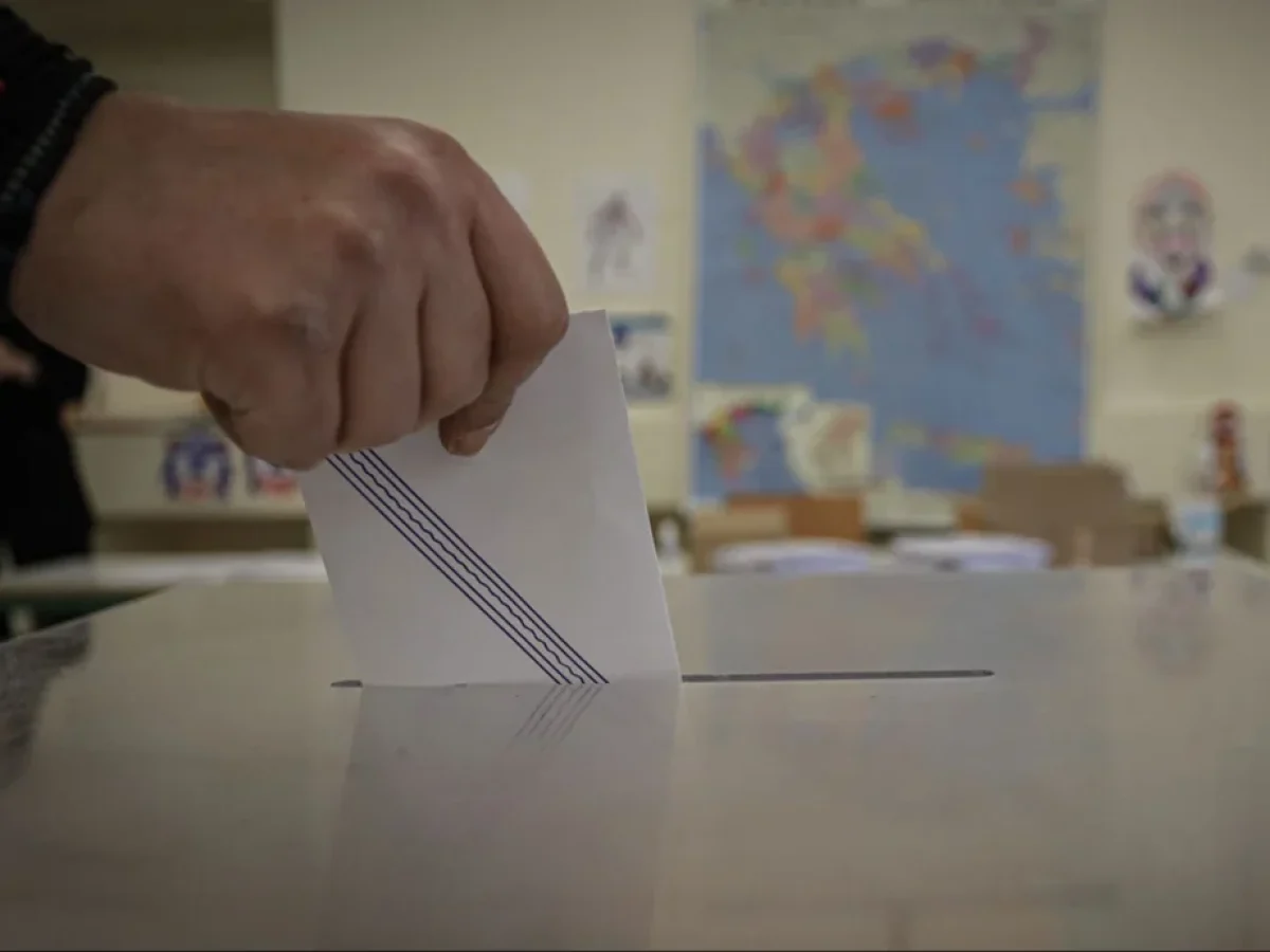 Διπλός σχεδιασμός για ψήφο από το σπίτι στις εκλογές – Τα «αγκάθια» της ευρείας συναίνεσης