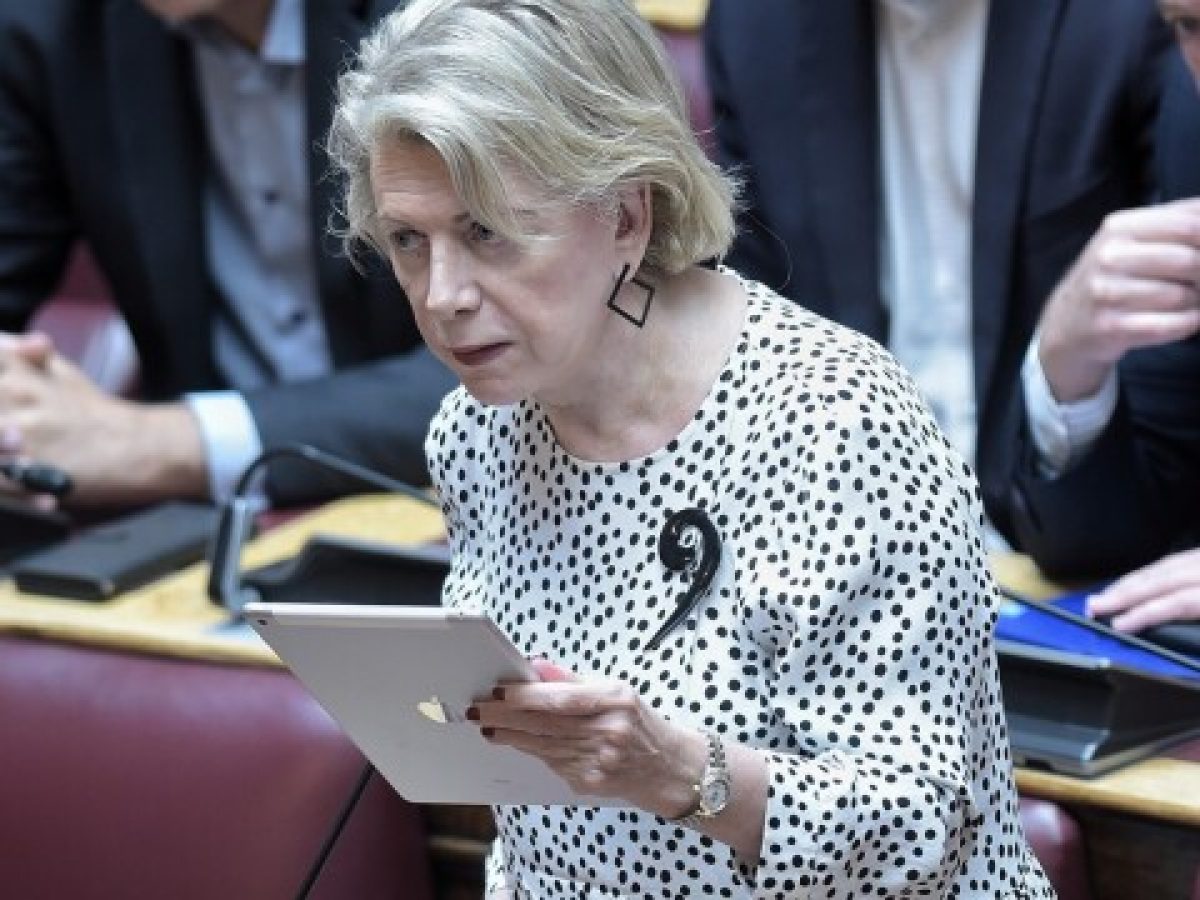 &Alpha;&kappa;&rho;ί&tau;&alpha; &sigma;&epsilon; &Phi;&alpha;&rho;&alpha;&nu;&tau;&omicron;ύ&rho;&eta; &mu;&epsilon;&tau;ά &tau;&eta; &delta;&iota;&alpha;&gamma;&rho;&alpha;&phi;ή &tau;&omicron;&upsilon; &alpha;&pi;ό &tau;&omicron;&nu; &Sigma;&Upsilon;&Rho;&Iota;&Zeta;&Alpha;: &ldquo;&Tau;&eta;&nu; έ&delta;&rho;&alpha; &pi;ί&sigma;&omega;, &Nu;&iota;&kappa;&omicron;&lambda;ά&kappa;&eta;&rdquo;