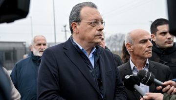 Επίσκεψη Φάμελλου στα Τρίκαλα: “Η κυβέρνηση θέλει να μπαζώσει την αλήθεια και να κρύψει τις ευθύνες της&q