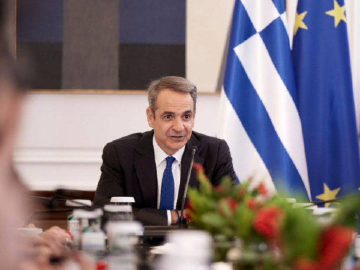 Η κυριαρχία της ΝΔ παρά τη φθορά και το μωσαϊκό της αντιπολίτευσης που δεν πείθει – Πώς “διαβάζει” τ