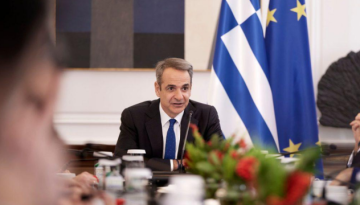 Η κυριαρχία της ΝΔ παρά τη φθορά και το μωσαϊκό της αντιπολίτευσης που δεν πείθει – Πώς “διαβάζει” τ