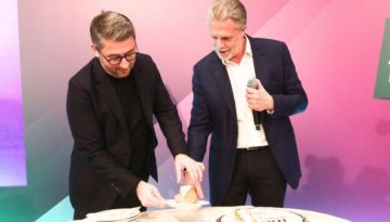 Παύλος Γερουλάνος: Η επίδειξη δύναμης εντός ΠΑΣΟΚ στη κοπή της πίτας  το πολιτικό “μαχαίρωμα” στον Α