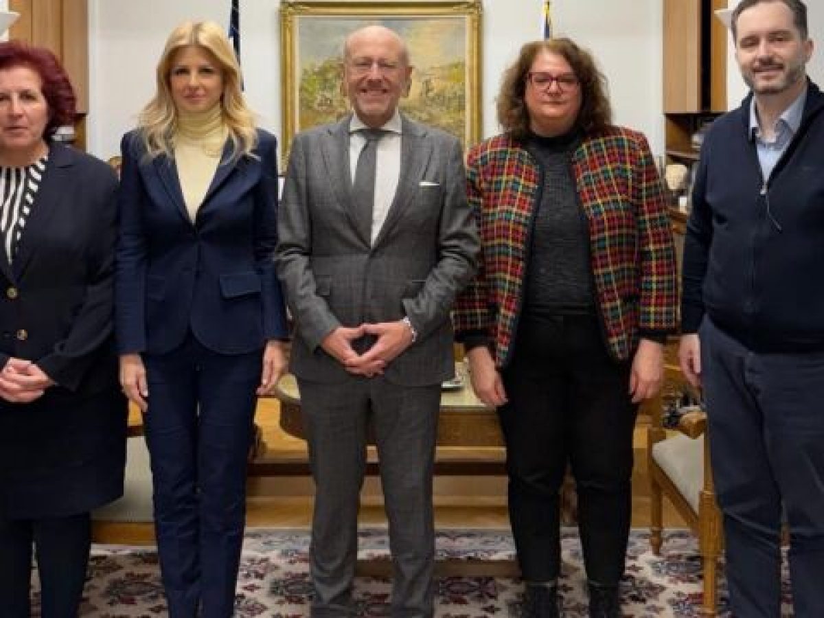 Συνάντηση Ράπτη με Βαρτζόπουλο: Στο επίκεντρο η εκστρατεία για το “χάπι του βιασμού” (Εικόνες  Βίντε