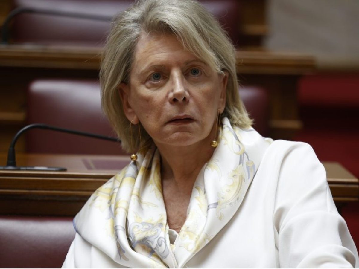 Έ&lambda;&epsilon;&nu;&alpha; &Alpha;&kappa;&rho;ί&tau;&alpha;: &laquo;Έ&chi;&omega; &kappa;ά&nu;&epsilon;&iota; έ&kappa;&tau;&rho;&omega;&sigma;&eta;, ό&tau;&alpha;&nu; ή&tau;&alpha;&nu; &pi;&alpha;&rho;ά&nu;&omicron;&mu;&epsilon;&sigmaf;&raquo;