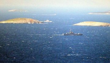 &Epsilon;&mu;&rho;έ &Gamma;&kappa;&omicron;&upsilon;&nu;&epsilon;&nu;&sigma;ά&iota;: &Epsilon;&lambda;&lambda;ά&delta;&alpha; &kappa;&alpha;&iota; &Tau;&omicron;&upsilon;&rho;&kappa;ί&alpha; έ&phi;&tau;&alpha;&sigma;&alpha;&nu; έ&nu;&alpha; &beta;ή&mu;&alpha; &pi;&rho;&iota;&nu; &alpha;&pi;ό &tau;&eta; &Chi;ά&gamma;&eta;