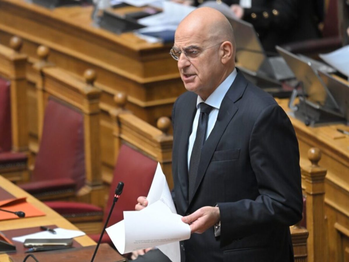 Επιμένει ο Δένδιας παρά το κύμα αντιδράσεων: Δεν θα γίνουν οι Ενοπλες Δυνάμεις ΔΕΚΟ του ’80 επειδή έρχονται εκλογές