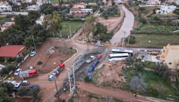 Επίσκεψη Κατσαφάδου στις πληγείσες περιοχές της Αττικής: Αυστηρό χρονοδιάγραμμα για αυτοψίες και αποζημιώσεις