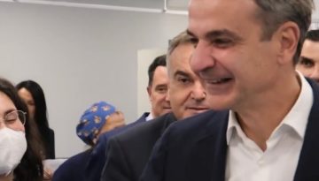 Επισκεψη Μητσοτακη στα επειγοντα