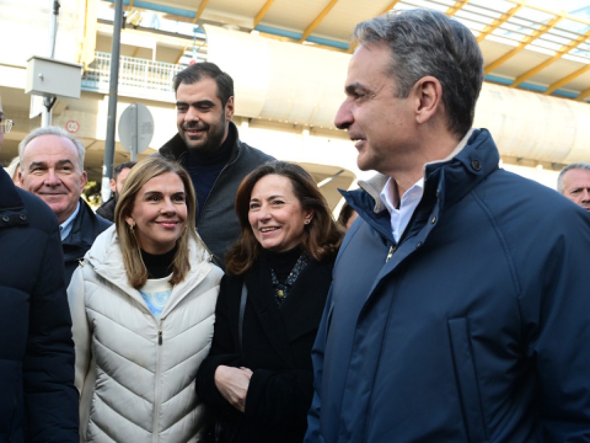 Επίσκεψη Μητσοτάκη στο Μαρούσι: «Πρόσω ολοταχώς» στις μεγάλες αλλαγές και μεταρρυθμίσεις που χρειάζεται η χώρα