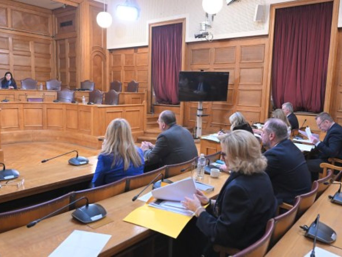 Εξεταστική για ΟΠΕΚΕΠΕ: Κόβει μάρτυρες και επιταχύνει διαδικασίες- Οργή και καταγγελίες για συγκάλυψη από την αντιπολίτευ
