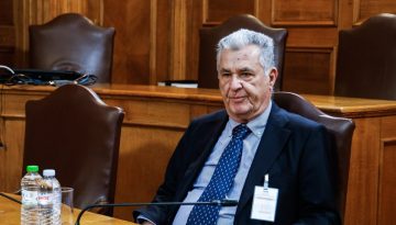 Εξεταστική ΟΠΕΚΕΠΕ: «Μάστιγα τα “πανωγραψίματα”, οι υπουργοί έβαζαν εύκολα υπογραφές» – Η κατάθεση του Τζανέτου Καραμίχα