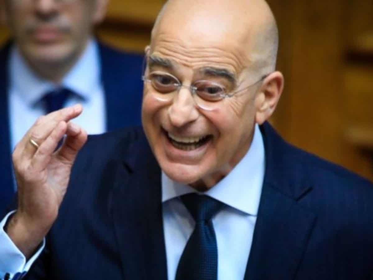 &Epsilon;&xi;&eta;&gamma;ή&sigma;&epsilon;&iota;&sigmaf; &mu;&epsilon; &epsilon;&nu;&tau;ά&sigma;&epsilon;&iota;&sigmaf; &Delta;έ&nu;&delta;&iota;&alpha; &ndash; &Kappa;&alpha;&iota;&rho;ί&delta;&eta; &sigma;&tau;&eta; &Beta;&omicron;&upsilon;&lambda;ή &mu;&epsilon;&tau;ά &tau;&eta; &kappa;&alpha;&tau;&alpha;&iota;&gamma;ί&delta;&alpha;: &laquo;&Epsilon;&gamma;ώ &delta;&epsilon;&nu; &epsilon;ί&mu;&alpha;&iota; &Mu;&pi;&omicron;&gamma;&delta;ά&nu;&omicron;&sigmaf;, &tau;&iota; &epsilon;ί&sigma;&alpha;&iota; &pi;&alpha;&iota;&delta;&alpha;&gamma;&omega;&gamma;ό&sigmaf;&raquo; &ndash; &laquo;&Delta;&epsilon;&nu;