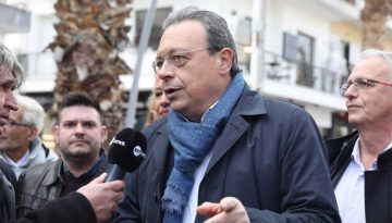 &Phi;ά&mu;&epsilon;&lambda;&lambda;&omicron;&sigmaf; &alpha;&pi;ό &Pi;&epsilon;&rho;&iota;&sigma;&tau;έ&rho;&iota;: &Omicron; &Mu;&eta;&tau;&sigma;&omicron;&tau;ά&kappa;&eta;&sigmaf; &epsilon;&xi;&alpha;&sigma;&phi;&alpha;&lambda;ί&zeta;&epsilon;&iota; &mu;ό&nu;&omicron; &tau;&alpha; &upsilon;&pi;&epsilon;&rho;&kappa;έ&rho;&delta;&eta; &tau;&eta;&sigmaf; &Delta;&Epsilon;&Eta;, &tau;&omega;&nu; &tau;&rho;&alpha;&pi;&epsilon;&zeta;ώ&nu; &kappa;&alpha;&iota; &tau;&omega;&nu; &gamma;&alpha;&lambda;ά&zeta;&iota;&omega;&nu; &alpha;&kappa;&rho;ί&delta;&omega;&nu;
