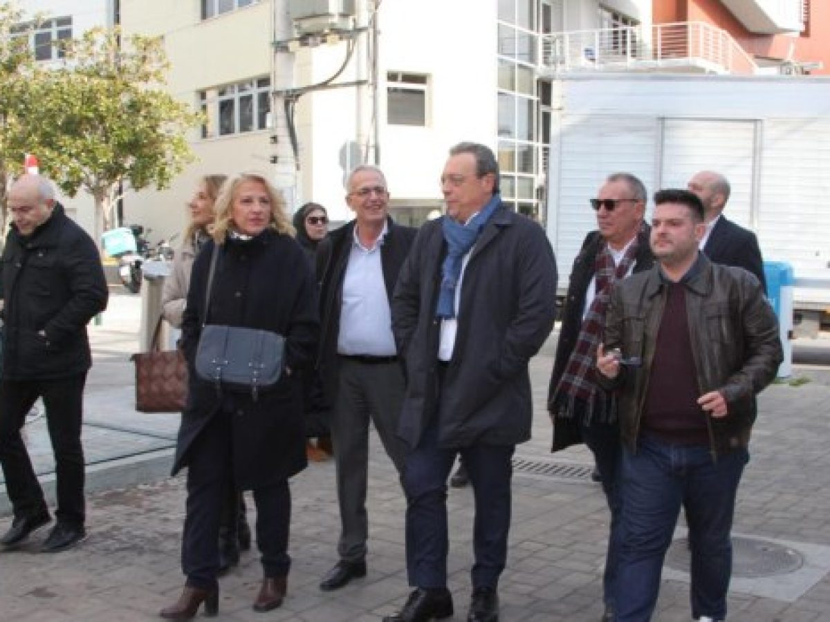 Φάμελλος: Η Αριστερά είναι το «εμείς» της κοινωνίας – Ο Μητσοτάκης εξασφαλίζει μόνο τα υπερκέρδη των γαλάζιων ακρίδων