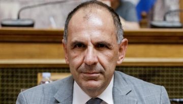 &Gamma;&epsilon;&rho;&alpha;&pi;&epsilon;&tau;&rho;ί&tau;&eta;&sigmaf; &ndash; &laquo;&Delta;&epsilon;&nu; &theta;&alpha; &sigma;&upsilon;&zeta;&eta;&tau;ή&sigma;&omicron;&upsilon;&mu;&epsilon; &pi;&omicron;&tau;έ &theta;έ&mu;&alpha;&tau;&alpha; &kappa;&upsilon;&rho;&iota;&alpha;&rho;&chi;ί&alpha;&sigmaf; &tau;&eta;&sigmaf; &chi;ώ&rho;&alpha;&sigmaf;&raquo;