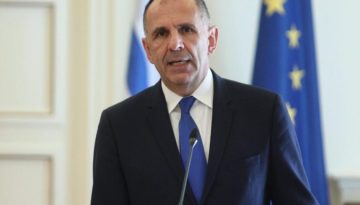 Γεραπετρίτης για Τουρκία: Δεν συζητούμε κανένα ζήτημα εθνικής κυριαρχίας