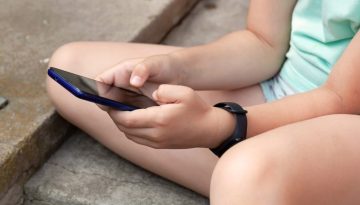 Η Γαλλία «υψώνει τείχος» στα social media: Μια Ψηφιακή Ευρωπαϊκή Επανάσταση και τι συμβαίνει στην Ελλάδα