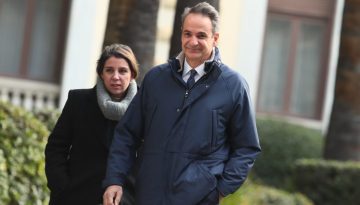 Η κακοκαιρία, η απουσία Μητσοτάκη από το Νταβός και μία ουδετερότητα που ίσως μείνει χωρίς αντίκρισμα