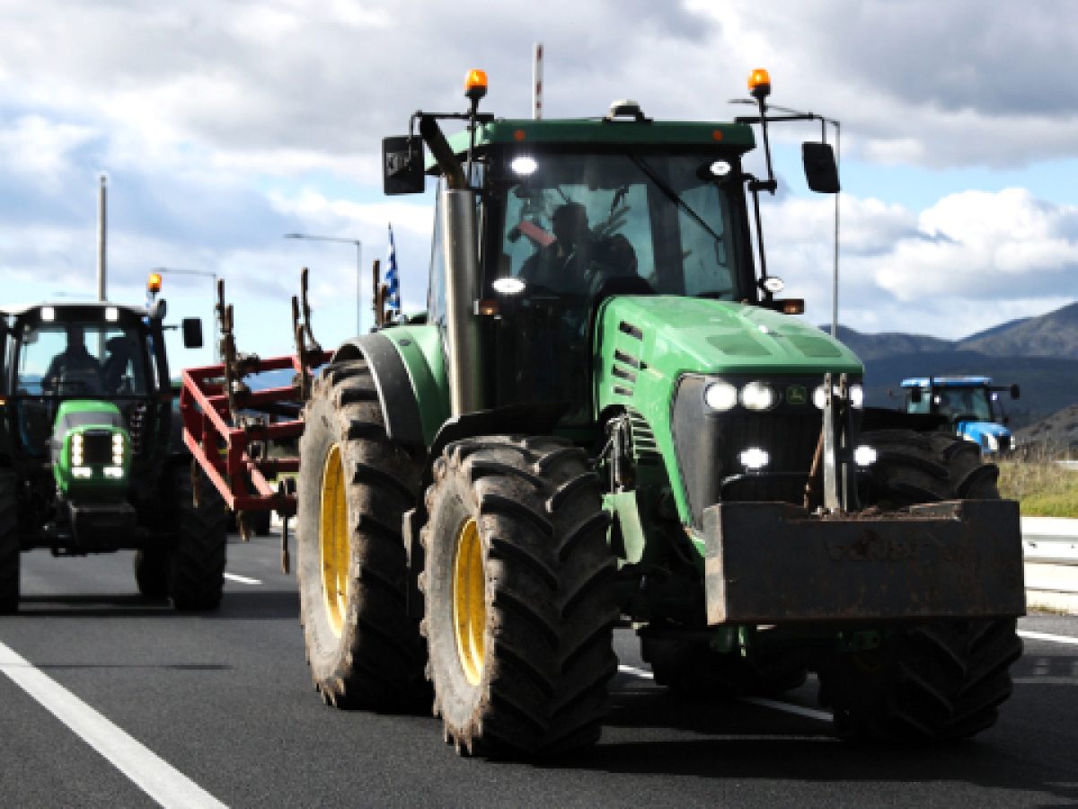 Η κυβέρνηση περνά στην αντεπίθεση και καρφώνει αγροτοσυνδικαλιστές για αδιαλλαξία: Βγαίνει από το συρτάρι το plan B