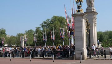 Γιατί τόσες πολλές Ευρωπαικές χώρες διατηρούν τον θεσμό της Βασιλείας;