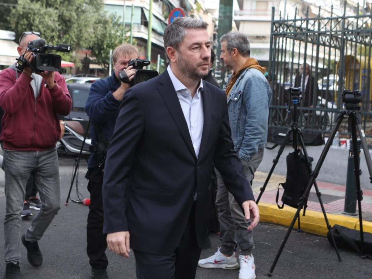 &Upsilon;&pi;&omicron;&kappa;&lambda;&omicron;&pi;έ&sigmaf;: &Alpha;&pi;ά&nu;&tau;&eta;&sigma;&eta; &alpha;&pi;ό &tau;&eta;&nu; &Epsilon;&theta;&nu;&iota;&kappa;ή &Tau;&rho;ά&pi;&epsilon;&zeta;&alpha; &gamma;&iota;&alpha; &tau;&eta;&nu; &kappa;ί&nu;&eta;&sigma;&eta; &tau;&eta;&sigmaf; &kappa;ά&rho;&tau;&alpha;&sigmaf; &pi;&omicron;&upsilon; έ&phi;&upsilon;&gamma;&epsilon; &tau;&omicron; &mu;&omicron;&lambda;&upsilon;&sigma;&mu;έ&nu;&omicron; &mu;ή&nu;&upsilon;&mu;&alpha; &sigma;&tau;&omicron;&nu; &Nu;. &Alpha;&nu;&delta;&rho;&omicron;&upsilon;&lambda;ά&kappa;&eta;