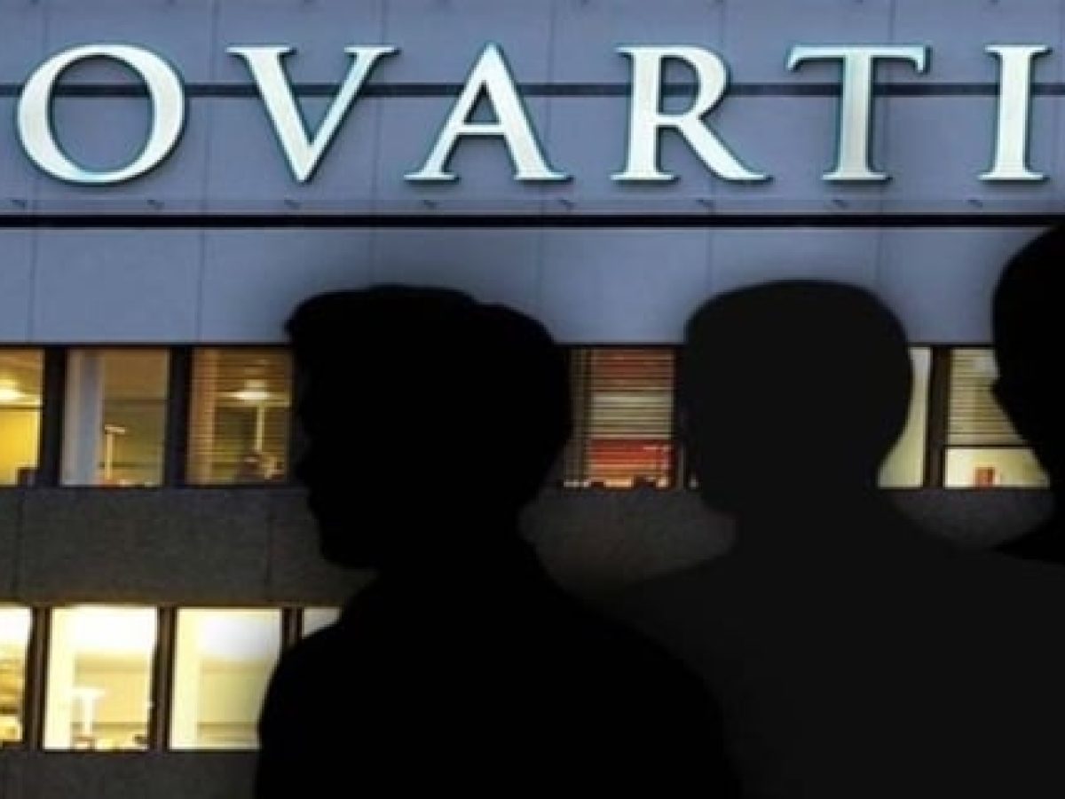 Υπόθεση Novartis: «Ήμουν παρούσα όταν δόθηκαν τα λεφτά» κατέθεσε η κατηγορούμενη πρώην γραμματέας του Φρουζή