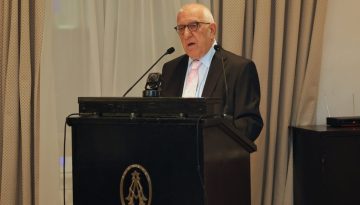 Κακλαμάνης για Βαλτογιάννη: «Απαράδεκτο βουλευτής του ελληνικού κοινοβουλίου να αναπολεί τα έργα και τις ημέρες της δικτα