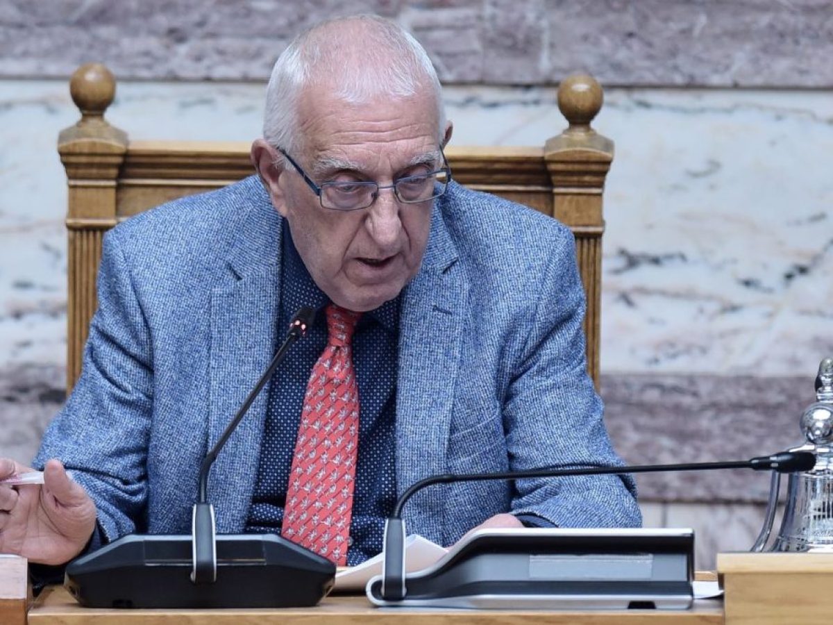 «Καρφιά» Κακλαμάνη κατά Κικίλια – «Οι υπουργοί να κοιτάνε τα υπουργεία τους και να μην χτυπούν ανοιχτές πόρτες»