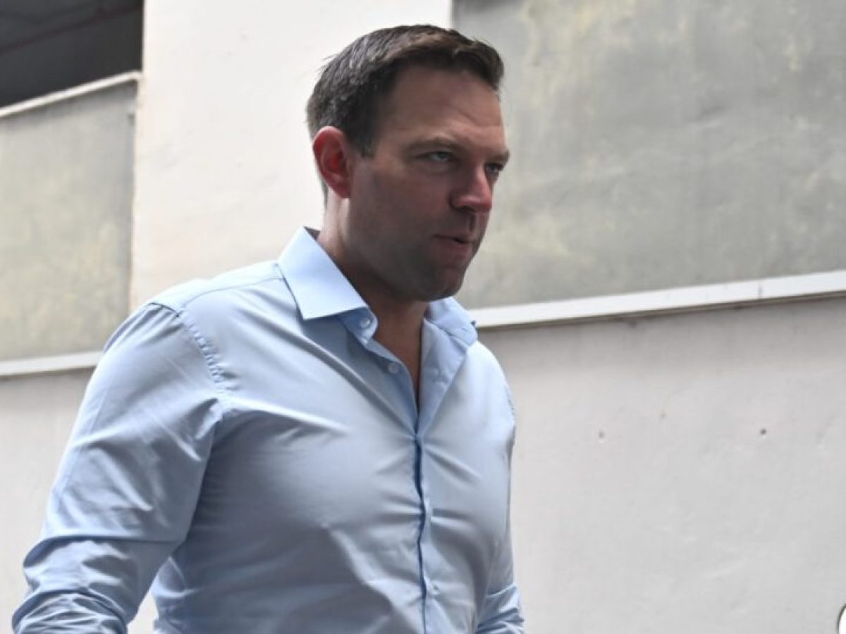 Κασσελάκης: Έχασα μια κομματική μάχη σε μπουζουξίδικο με μπράβους της νύχτας – Δεν μπαίνει ”λουκέτο” στο Κίνημα Δημοκρατί