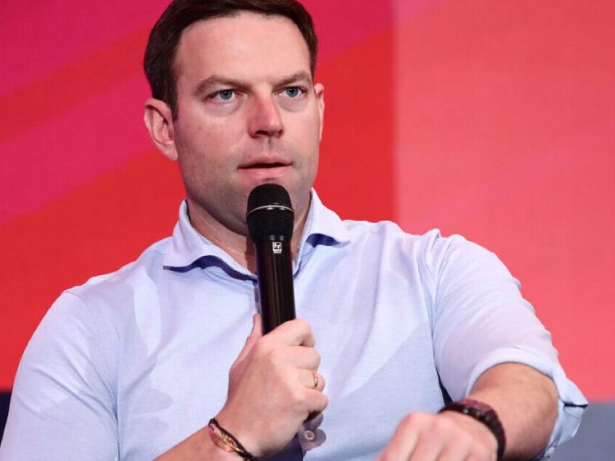 Κασσελάκης: «Υπάρχουν πολλοί gay στην κυβέρνηση που κρύβονται γιατί φοβούνται για την εικόνα τους»