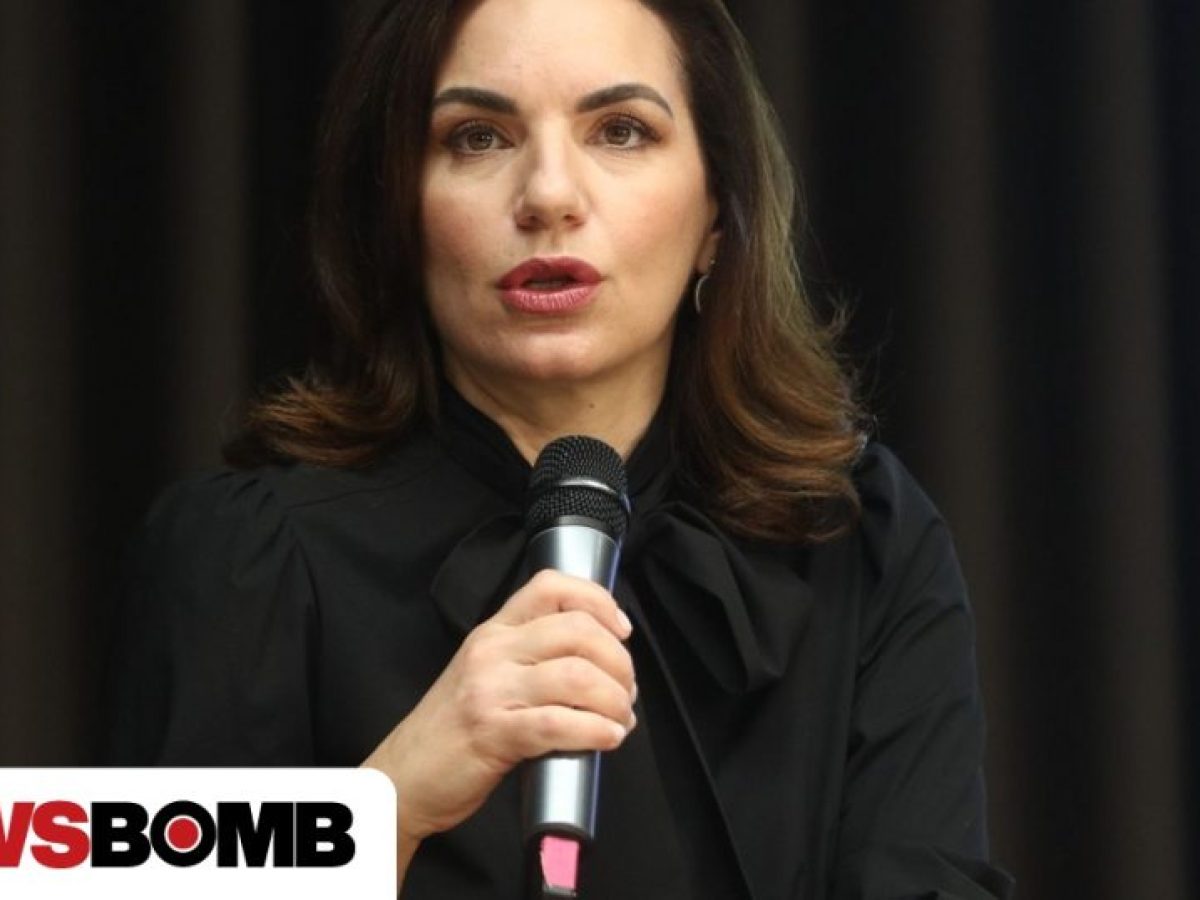 Κεφαλογιάννη: Οι οικογενειακές υποθέσεις, όταν αφορούν ανήλικα, δεν προσφέρονται για εκβιασμούς