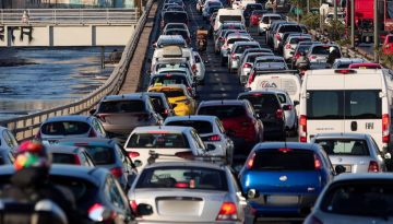 Κυκλοφοριακό στην Αττική: Κλειστή σύσκεψη στο Μαξίμου για δραστικά μέτρα – Τι θα γίνει με Κηφισό 