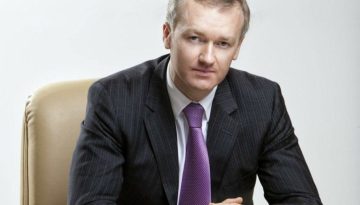&Kappa;ύ&pi;&rho;&omicron;&sigmaf;: Έ&nu;&alpha; &pi;&tau;ώ&mu;&alpha; &laquo;&gamma;&rho;ά&phi;&epsilon;&iota;&raquo; &nu;έ&alpha; &epsilon;&pi;&epsilon;&iota;&sigma;ό&delta;&iota;&alpha; &sigma;&tau;&omicron; &rho;&omega;&sigma;&iota;&kappa;ό &theta;&rho;ί&lambda;&epsilon;&rho; &ndash; H &epsilon;&xi;&alpha;&phi;ά&nu;&iota;&sigma;&eta; &kappa;&alpha;&iota; &tau;&alpha; &sigma;&epsilon;&nu;ά&rho;&iota;&alpha; &kappa;&alpha;&tau;&alpha;&sigma;&kappa;&omicron;&pi;&epsilon;ί&alpha;&sigmaf;