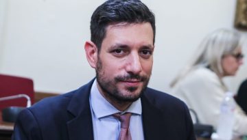 Κυρανάκης στο “Face 2 Face” για την πρώτη του δουλειά: «Στην πολιτική, κατάλαβα πόσο σημαντικό είναι να έχεις ένσημα στην