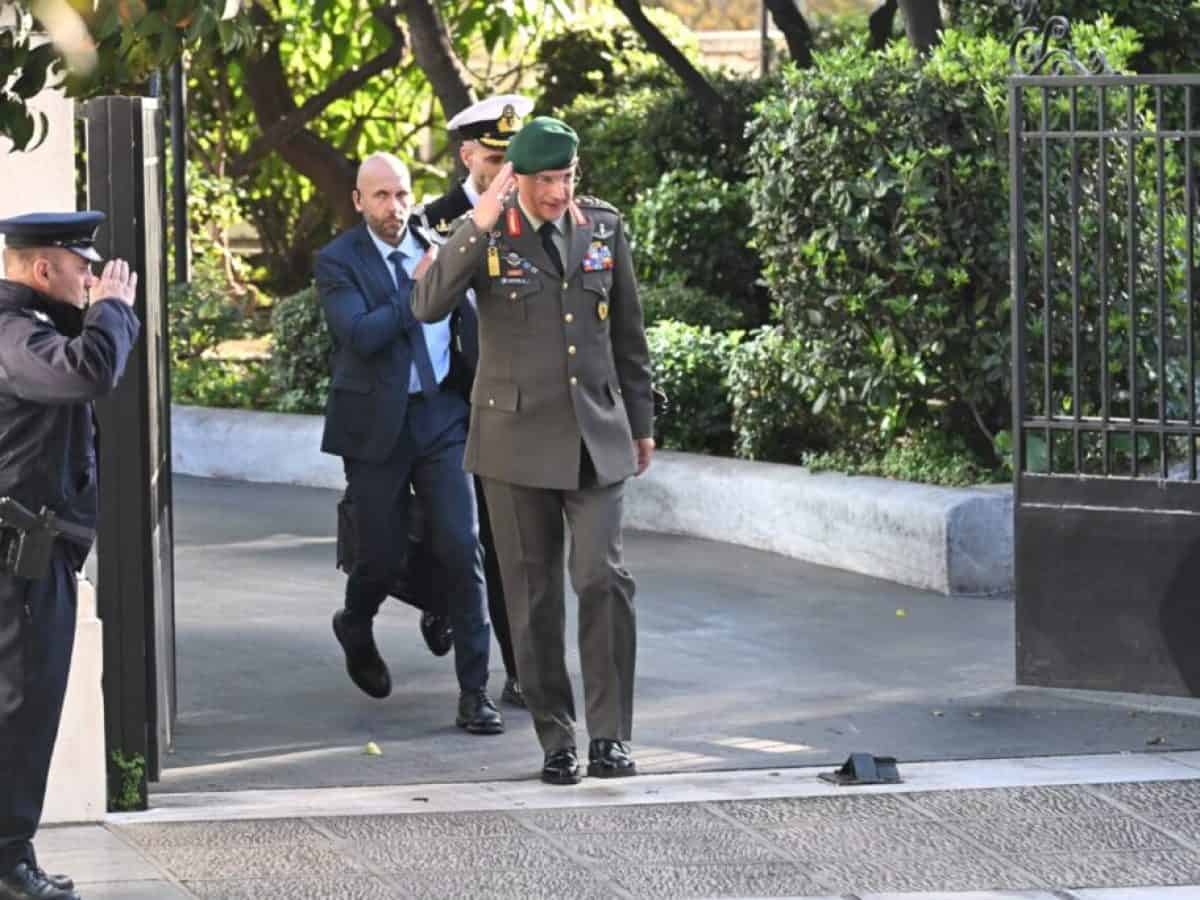 &Kappa;&Upsilon;&Sigma;&Epsilon;&Alpha;: &Pi;&alpha;&rho;&alpha;&mu;έ&nu;&omicron;&upsilon;&nu; &sigma;&tau;&iota;&sigmaf; &theta;έ&sigma;&epsilon;&iota;&sigmaf; &tau;&omicron;&upsilon;&sigmaf; ό&lambda;&omicron;&iota; &omicron;&iota; &alpha;&rho;&chi;&eta;&gamma;&omicron;ί