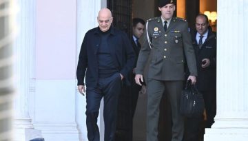 &Kappa;&Upsilon;&Sigma;&Epsilon;&Alpha;: &Pi;&alpha;&rho;&alpha;&tau;&epsilon;ί&nu;&epsilon;&tau;&alpha;&iota; &eta; &theta;&eta;&tau;&epsilon;ί&alpha; &tau;&omega;&nu; &Alpha;&rho;&chi;&eta;&gamma;ώ&nu; &Gamma;&epsilon;&nu;&iota;&kappa;ώ&nu; &Epsilon;&pi;&iota;&tau;&epsilon;&lambda;&epsilon;ί&omega;&nu; &Sigma;&tau;&rho;&alpha;&tau;&omicron;ύ, &Nu;&alpha;&upsilon;&tau;&iota;&kappa;&omicron;ύ &kappa;&alpha;&iota; &Alpha;&epsilon;&rho;&omicron;&pi;&omicron;&rho;ί&alpha;&sigmaf;