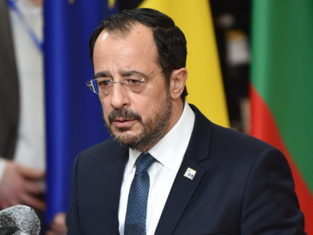 Κυβερνητικός εκπρόσωπος στην Κύπρο για το βίντεο με τις μίζες: «Δεν αμφισβητούμε τις συνομιλίες, αλλά έγινε κακόβουλη επε