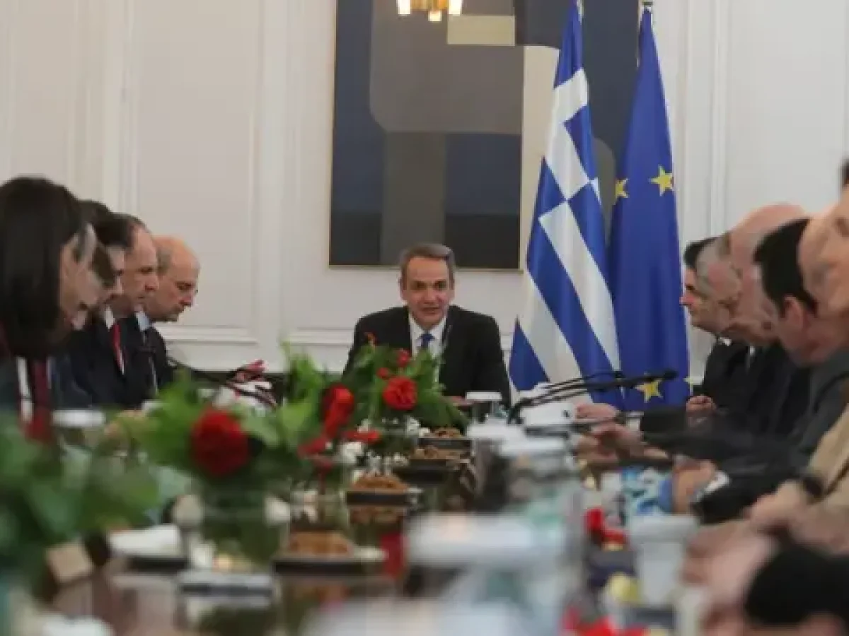 Κοντοζυγώνει ο ανασχηματισμός: Τι σχεδιάζει ο Κυριάκος Μητσοτάκης – Το δεξιό πρόσημο και η πίεση στο ΠΑΣΟΚ για συνεννόηση