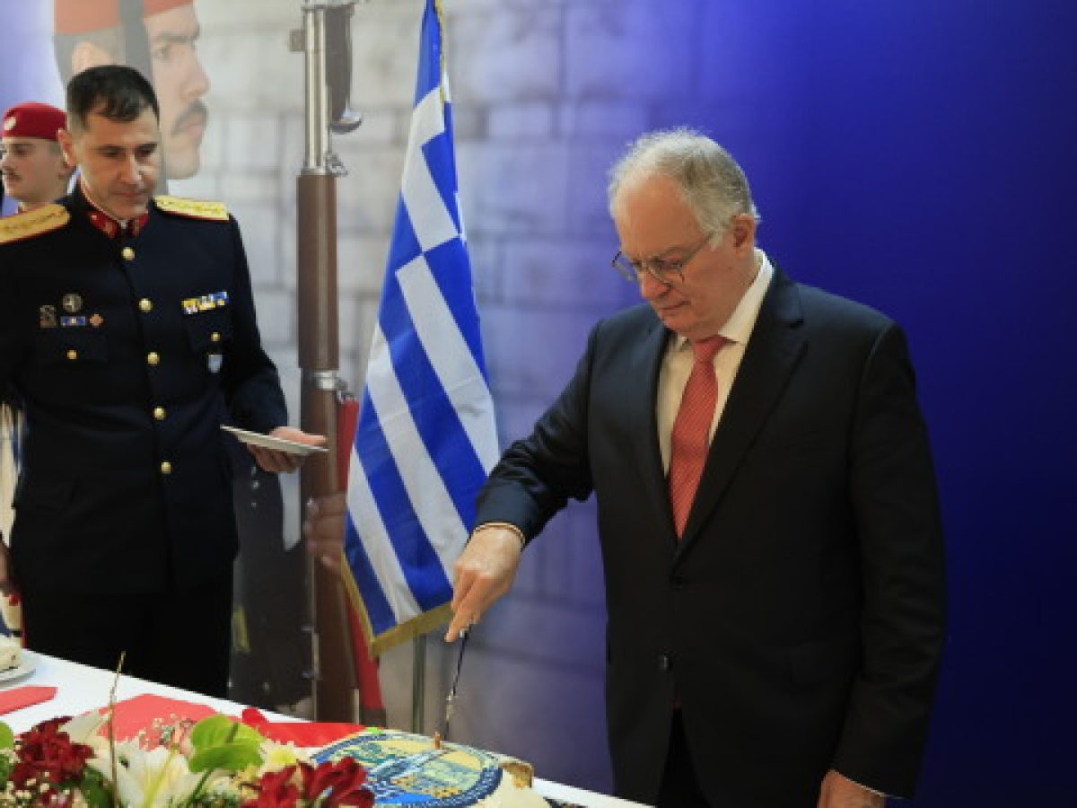 Κοπή πρωτοχρονιάτικης πίτας στην Προεδρική Φρουρά – Τασούλας: Ατενίζουμε τη νέα χρονιά με μεγαλύτερη αισιοδοξία και σιγου