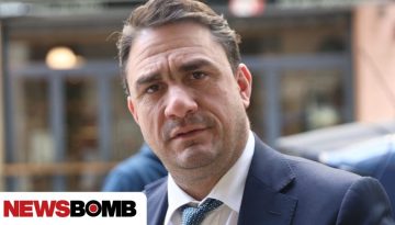 &Kappa;&rho;&iota;&tau;&iota;&kappa;ή &Tau;&sigma;&omicron;&upsilon;&kappa;&alpha;&lambda;ά &gamma;&iota;&alpha; &tau;&iota;&sigmaf; &delta;&eta;&mu;&omicron;&sigma;&kappa;&omicron;&pi;ή&sigma;&epsilon;&iota;&sigmaf;: &laquo;&Mu;&omicron;&upsilon; &pi;&rho;&omicron;&kappa;&alpha;&lambda;&omicron;ύ&nu; &tau;&rho;&omicron;&mu;&epsilon;&rho;ή &epsilon;&nu;&tau;ύ&pi;&omega;&sigma;&eta; &mu;&epsilon;&rho;&iota;&kappa;ά &epsilon;&rho;&omega;&tau;ή&mu;&alpha;&tau;&alpha;&raquo;